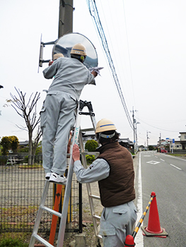 カーブミラー点検・清掃活動